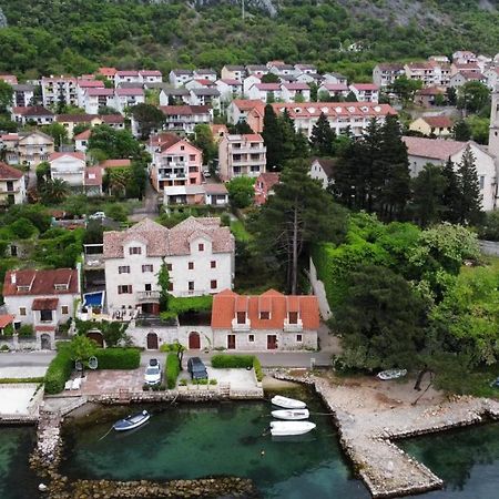 Villa Luxury Stone On The Sea With Private Pool And View Kotor Buitenkant foto
