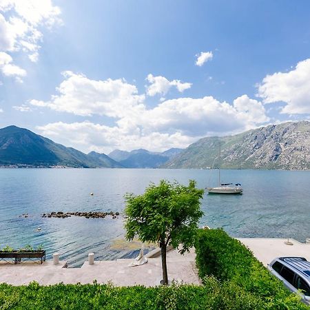 Villa Luxury Stone On The Sea With Private Pool And View Kotor Buitenkant foto