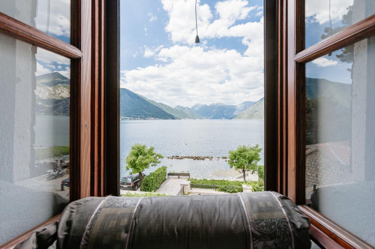 Villa Luxury Stone On The Sea With Private Pool And View Kotor Buitenkant foto