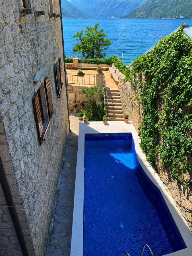 Villa Luxury Stone On The Sea With Private Pool And View Kotor Buitenkant foto